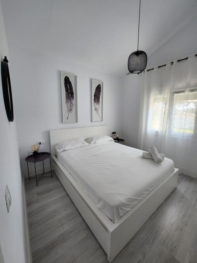 צ'יקלנה דה לה פרונטרה Villa Yoli 26 Con Piscina Y Jardin Cerca De La Playa מראה חיצוני תמונה